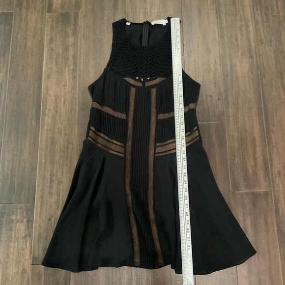 A.L.C. Elin Black Silk Sleeveless Mini Dress With Nude Lining Size 6 - Picture 7 of 7